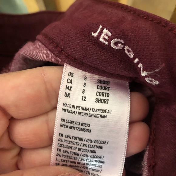 American Eagle maroon destroyed jegging - Picture 4 of 4